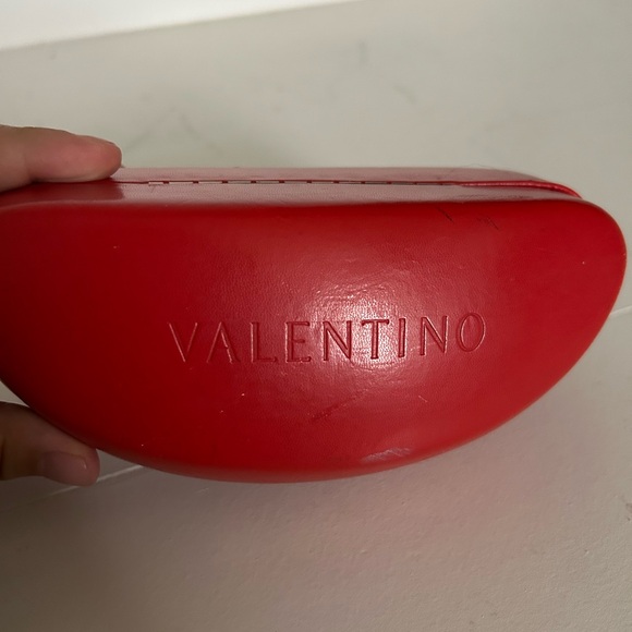 Valentino Black Sunglasses - Picture 4 of 4